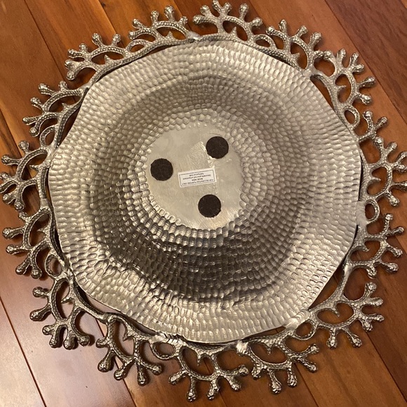 Large Decorative Metal Plate/Bowl - Picture 4 of 4
